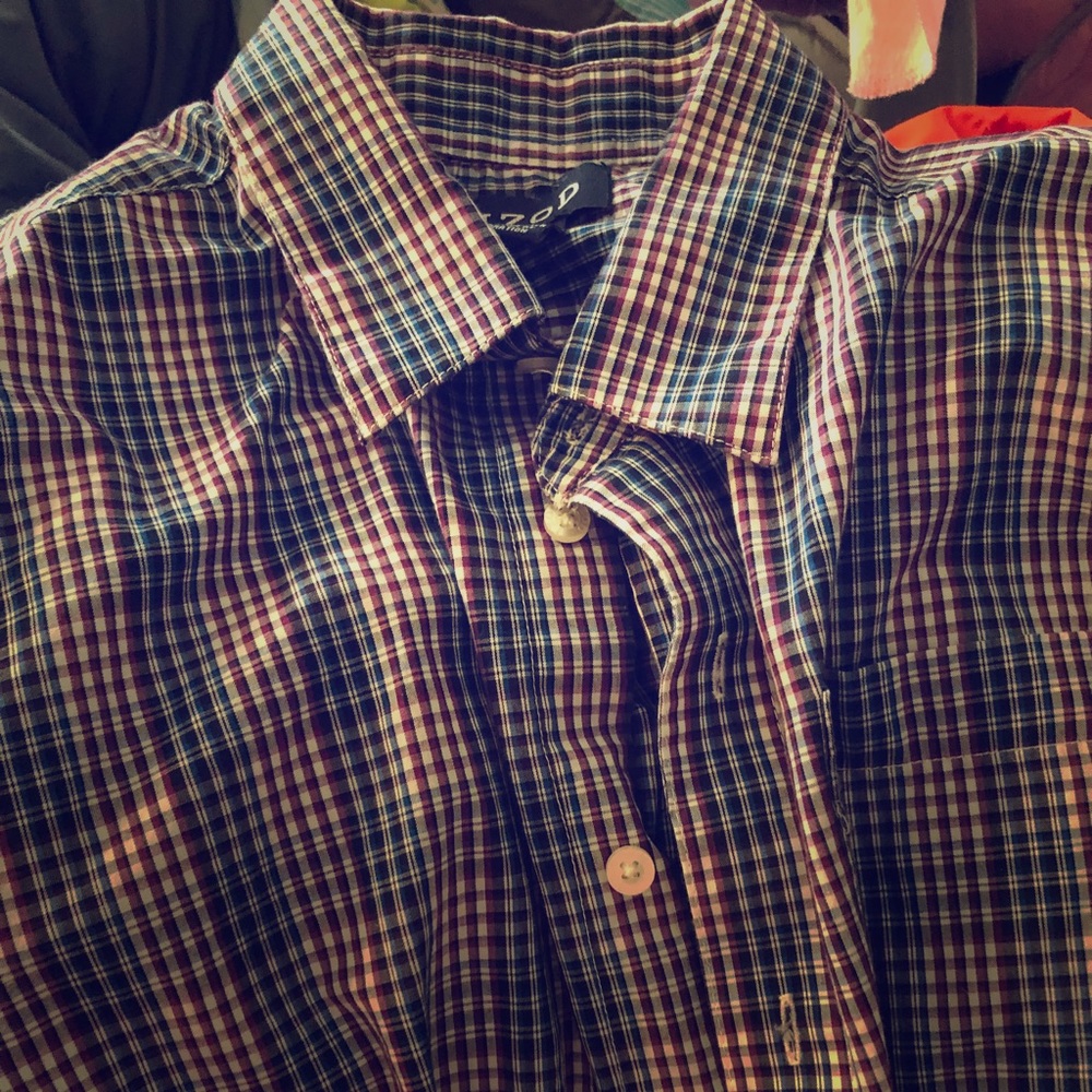 Izod button up